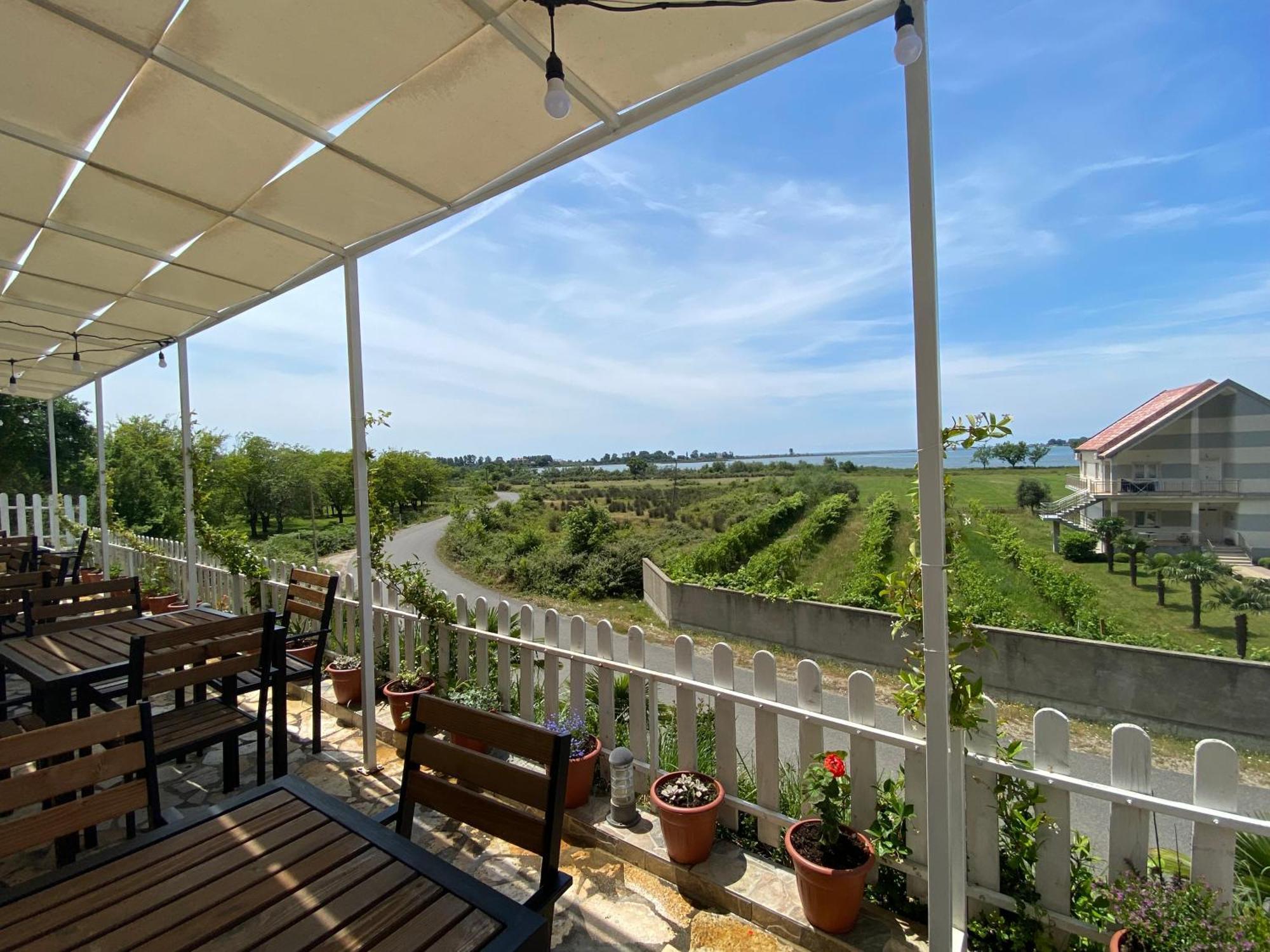 Vila Horizont Baks-Rrjoll Bagian luar foto