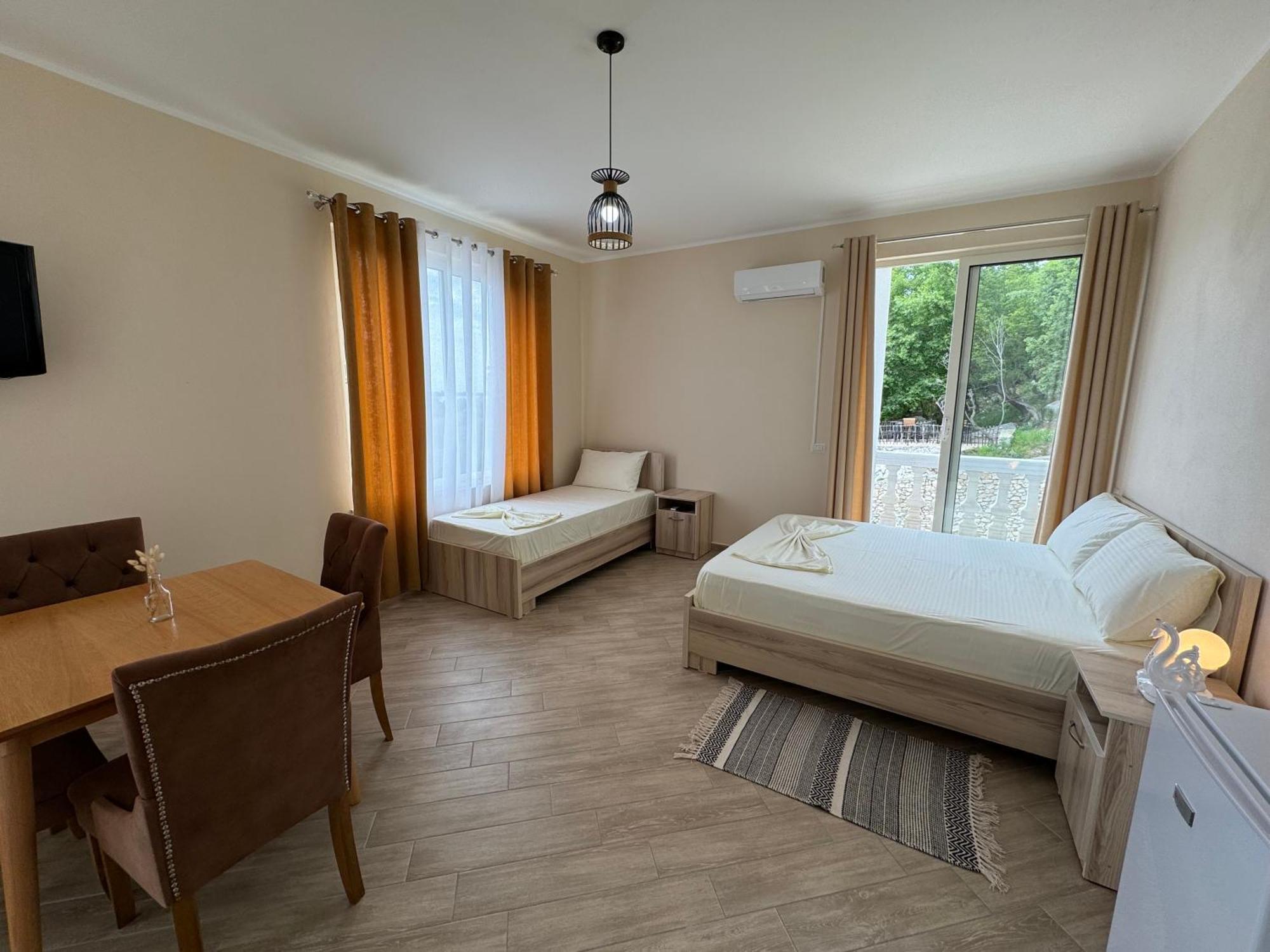Vila Horizont Baks-Rrjoll Bagian luar foto