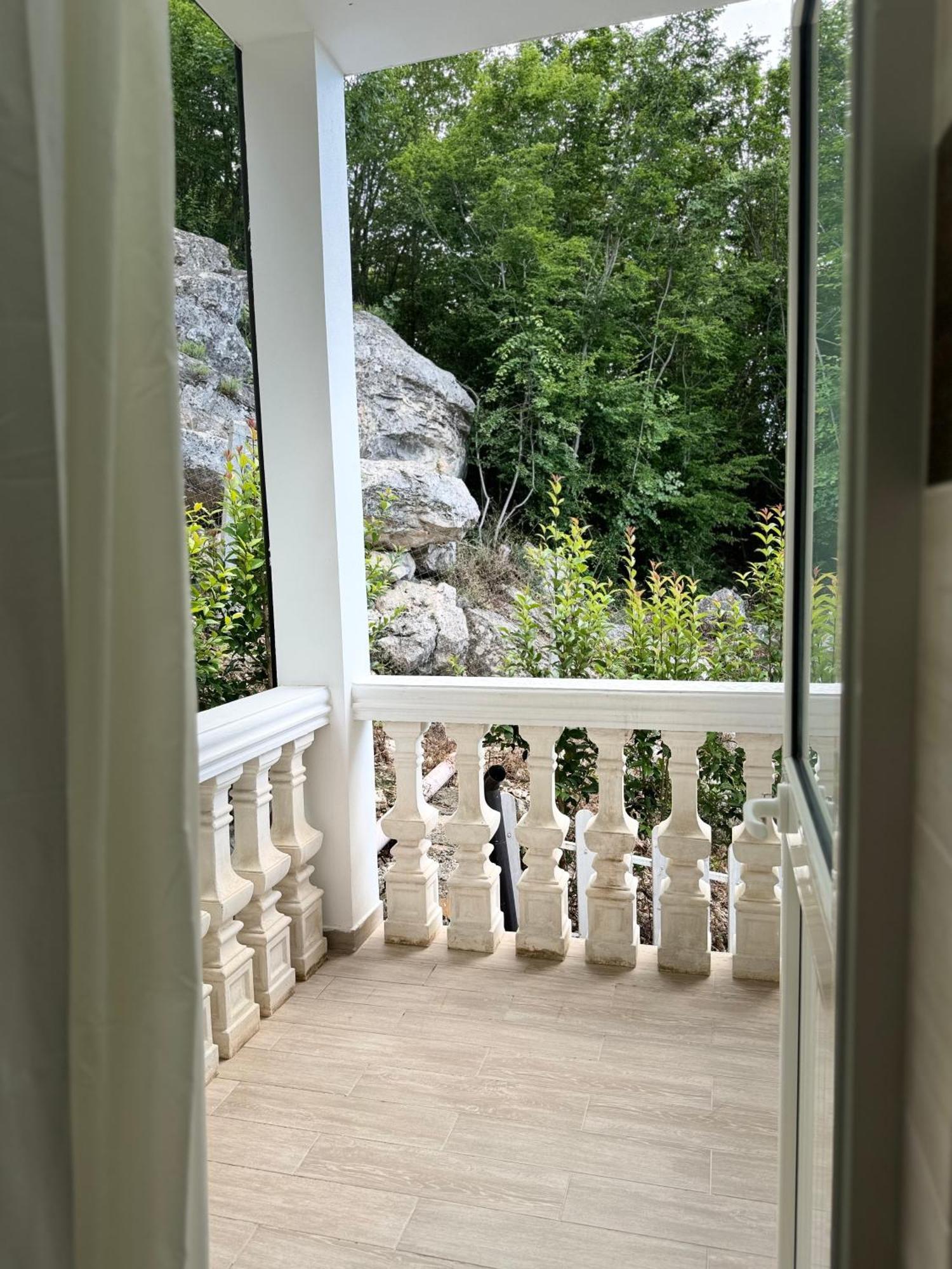 Vila Horizont Baks-Rrjoll Bagian luar foto